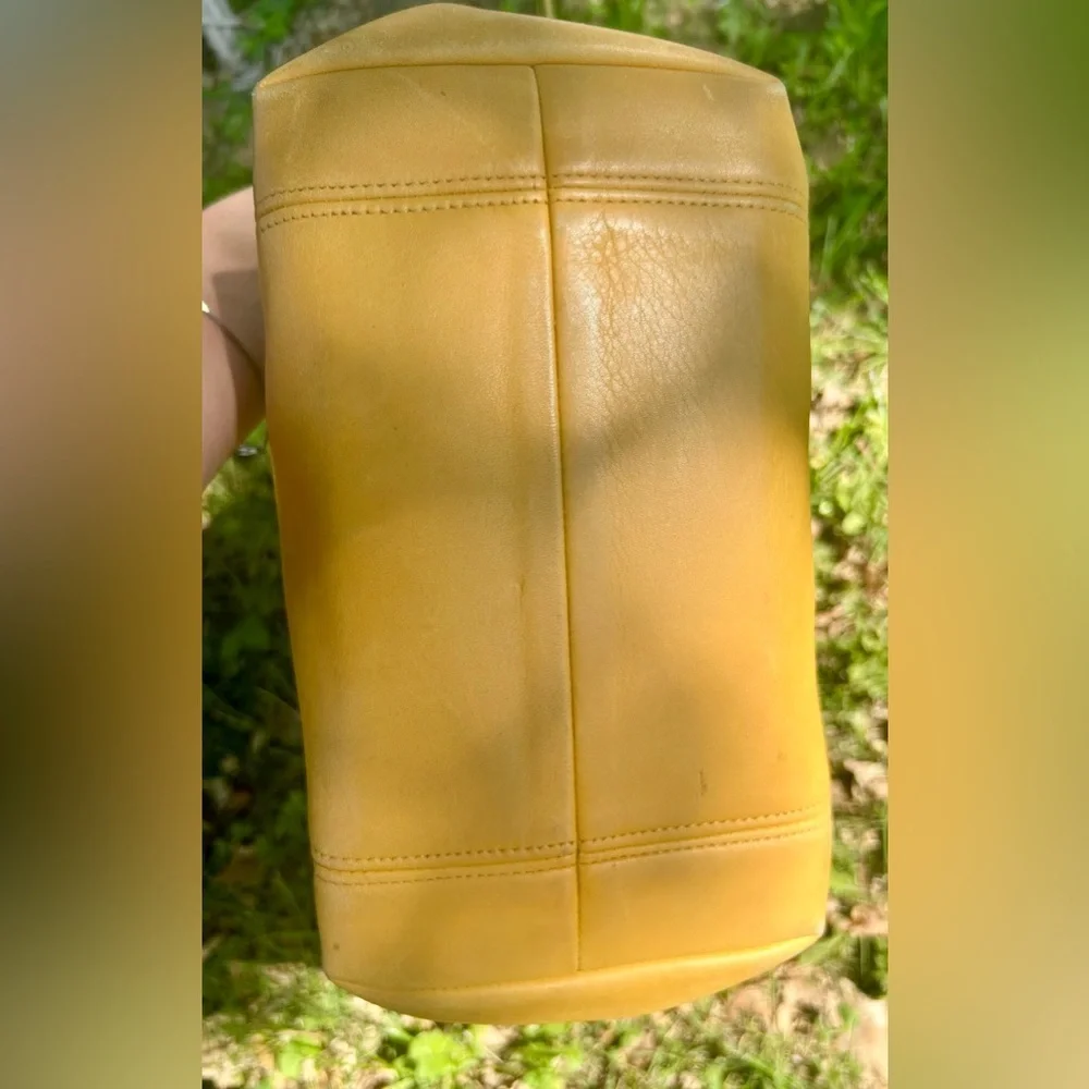 1994 True Vintage Coach Waverly Yellow Tote Bag​ - Picture 6 of 15